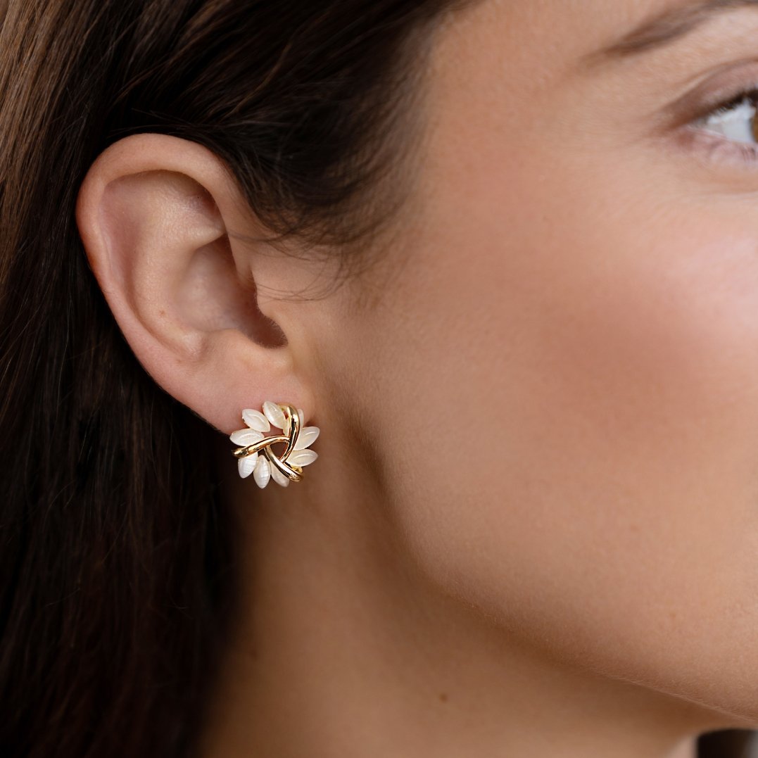 Opal-Petal-Ohrringe aus Gold